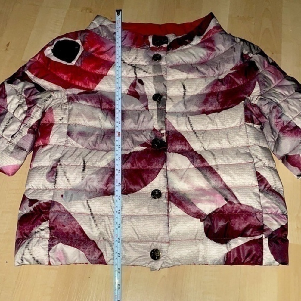 Jijil 3/4 sleeve jacket puffer reversible red poppy design M gently preloved - Picture 4 of 11